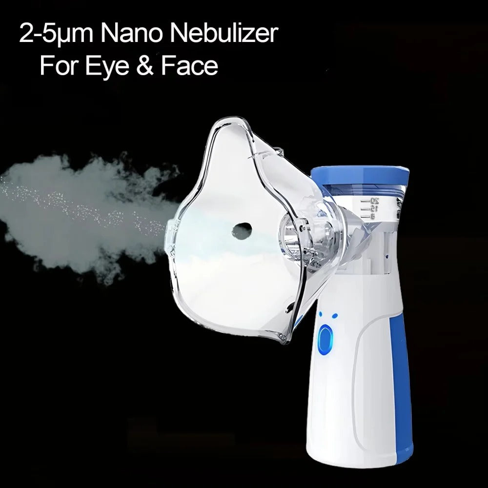 Niebla fina del vaporizador facial en uso
